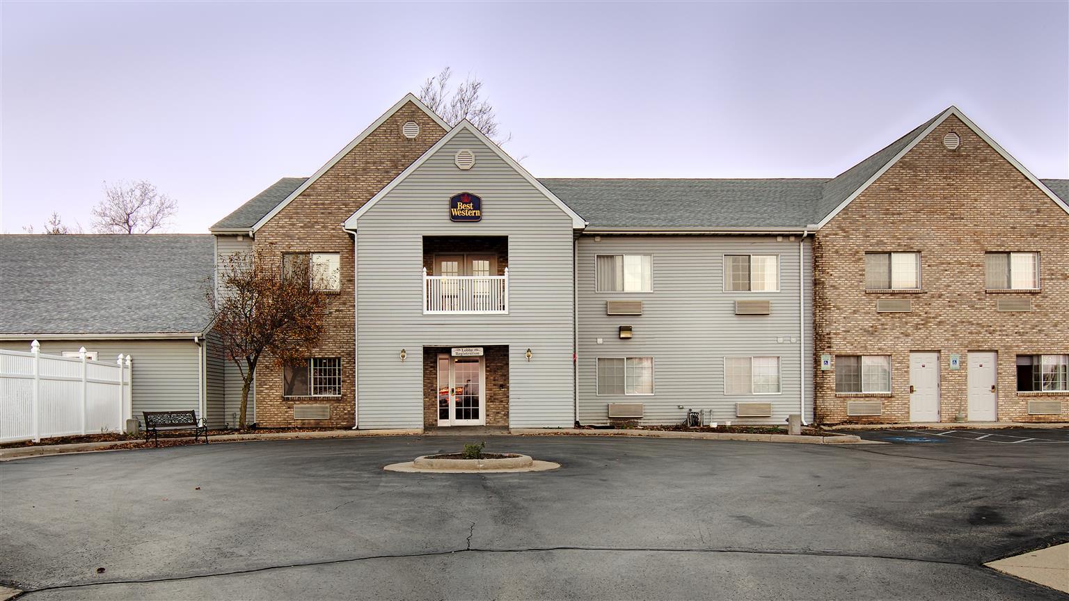 Best Western Dodgeville Inn & Suites Exterior photo